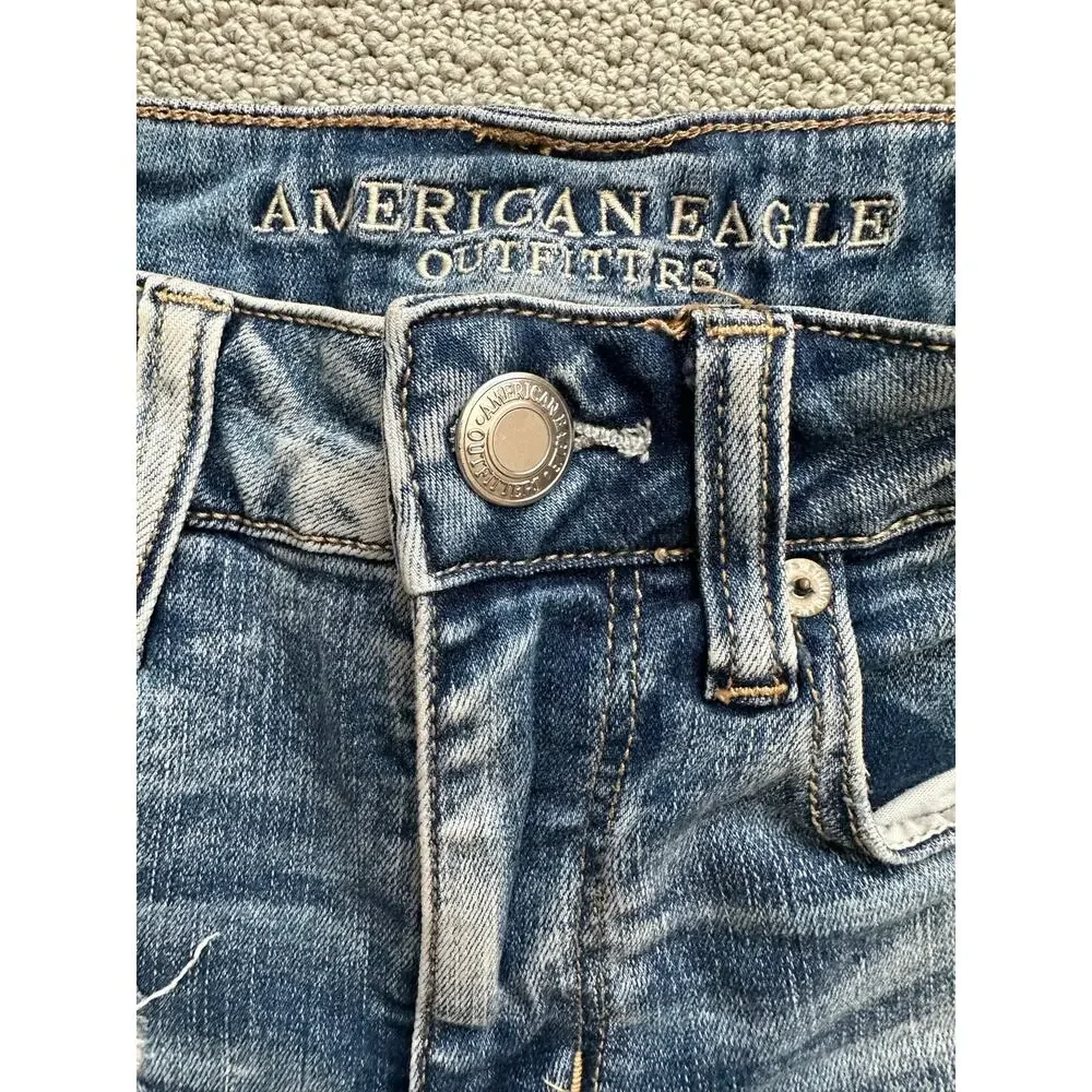 American Eagle‎ Hi-Rise Shortie Distressed Denim Shorts Size 25 Light Wash
